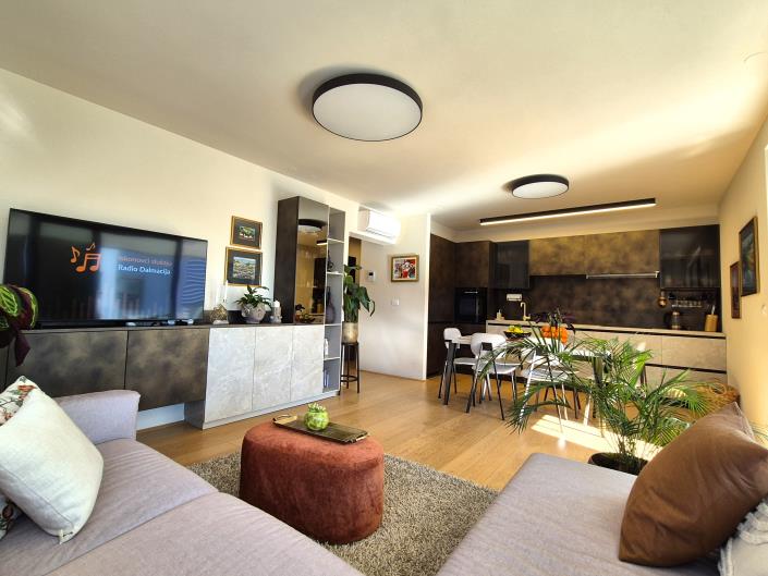 Image No.5-Appartement de 2 chambres à vendre à Split