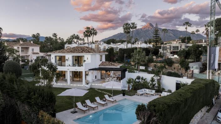 Image No.1-Maison / Villa de 5 chambres à vendre à Marbella