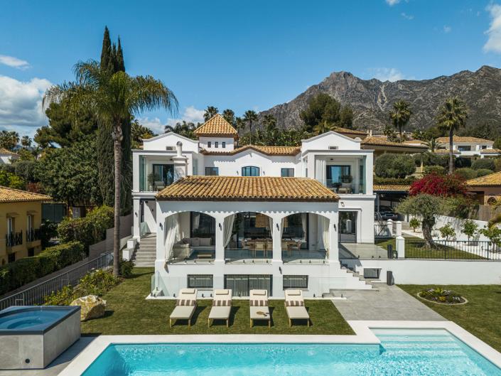 Image No.1-5 Bed House/Villa for sale
