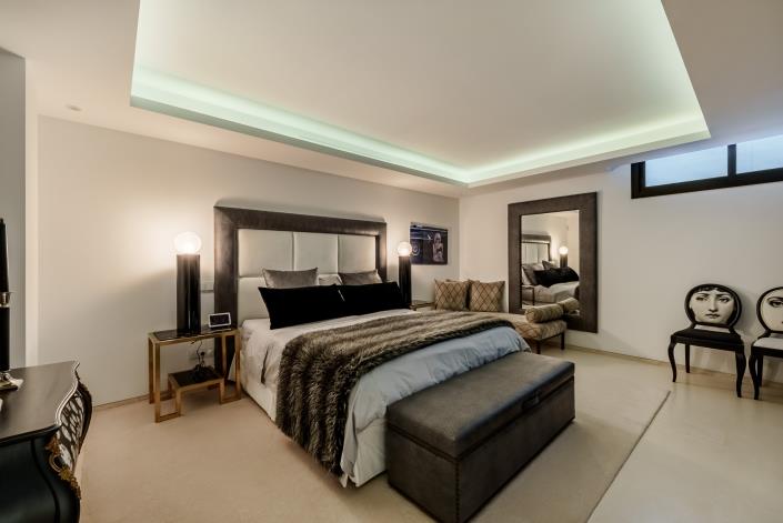 Image No.11-7 Bed Villa for sale