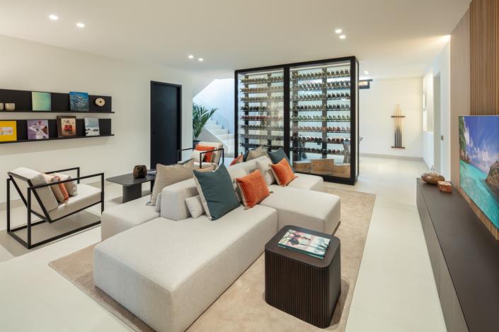 Image No.9-5 Bed Villa for sale