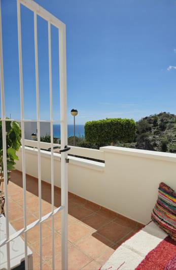 Image No.38-3 Bed Apartment for sale