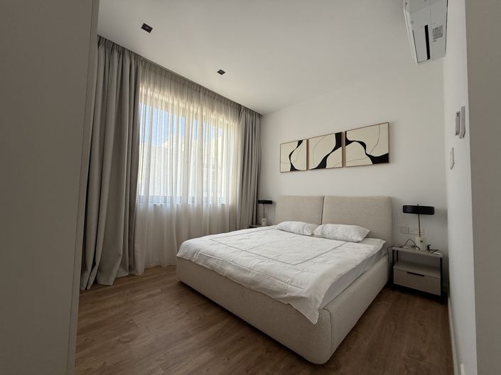 Image No.26-5 Bed Penthouse for sale