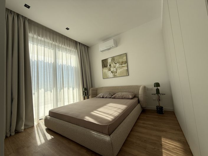 Image No.28-5 Bed Penthouse for sale