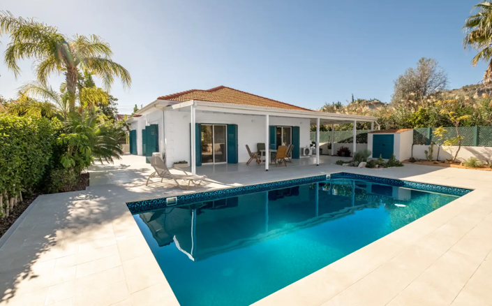 Image No.1-3 Bed House for sale