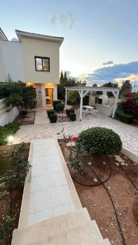 Image No.1-2 Bed Villa for sale