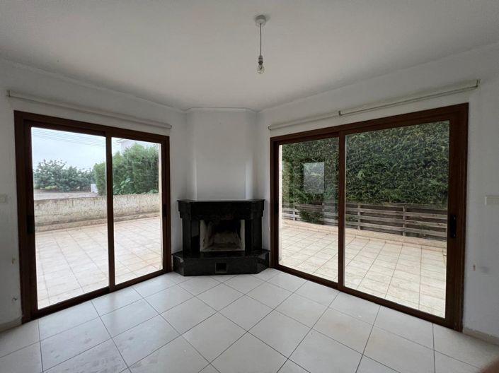 Image No.1-4 Bed Villa for sale