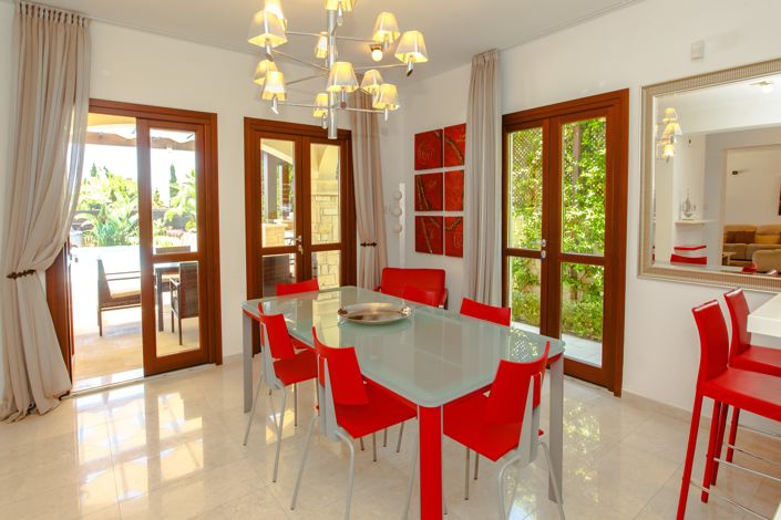 Image No.9-3 Bed House for sale