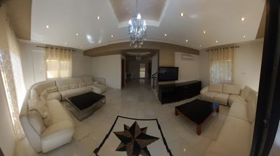 Maison de 6 chambres à vendre à Limassol