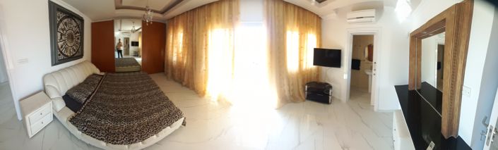 Image No.2-6 Bed House for sale