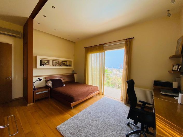 Image No.13-5 Bed House for sale