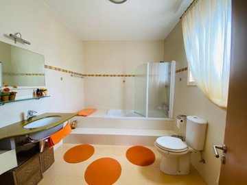 0285911d-f0b5-4309-8e19-17c652cb0b7c