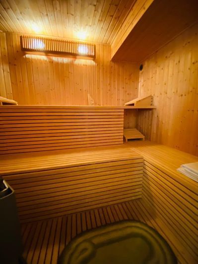 Image No.17-5 Bed House for sale