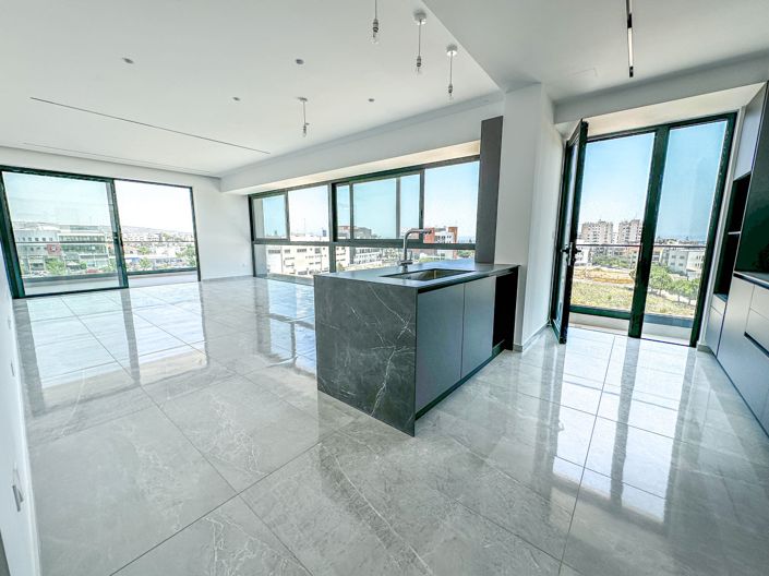 Image No.1-3 Bed Penthouse for sale