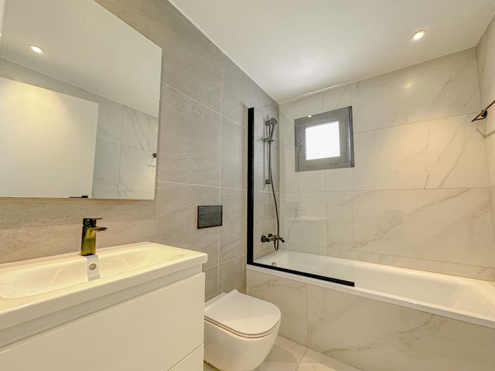 Image No.15-3 Bed Penthouse for sale