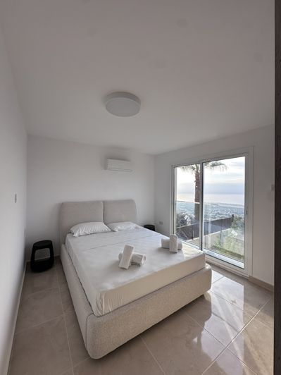 Image No.11-5 Bed House for sale