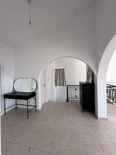 Image No.13-5 Bed House for sale