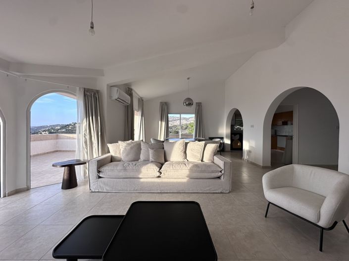 Image No.26-5 Bed House for sale