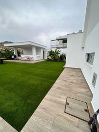 2ad4c15f-adf3-4446-9997-f35b5f731e1c