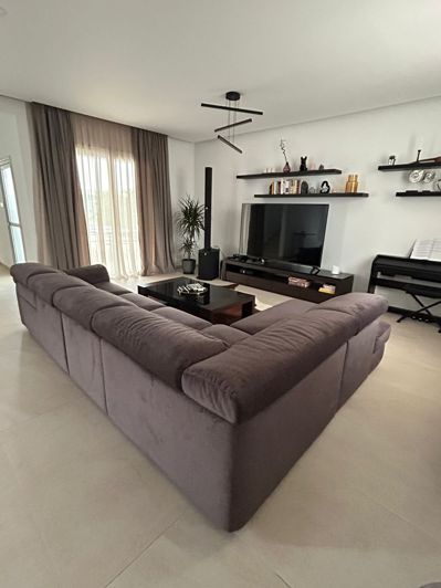 Image No.9-4 Bed House for sale