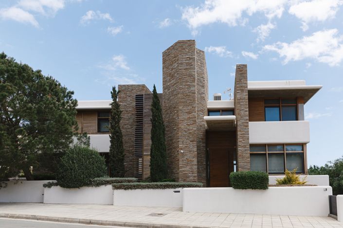Image No.1-6 Bed House for sale