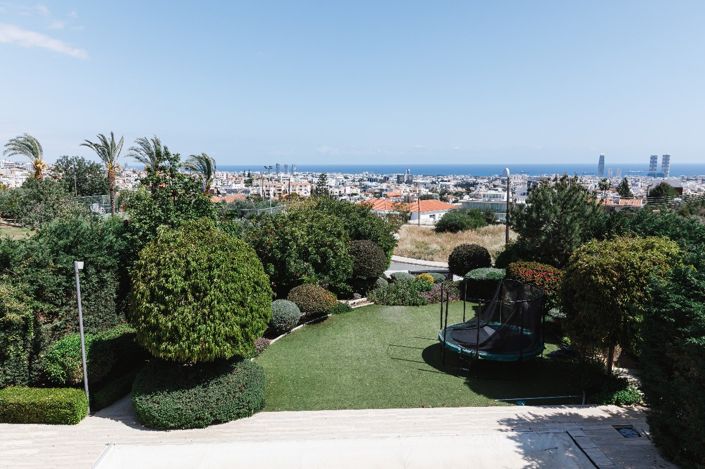 Image No.17-8 Bed House for sale