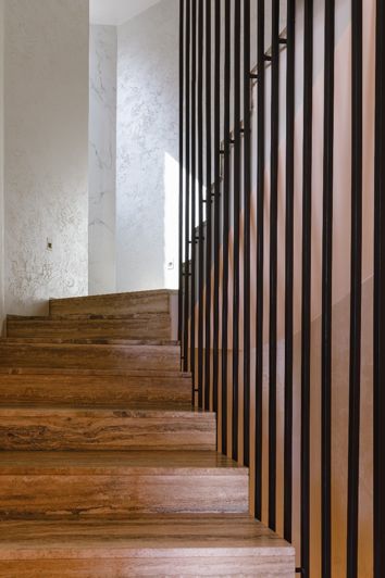 Image No.21-8 Bed House for sale