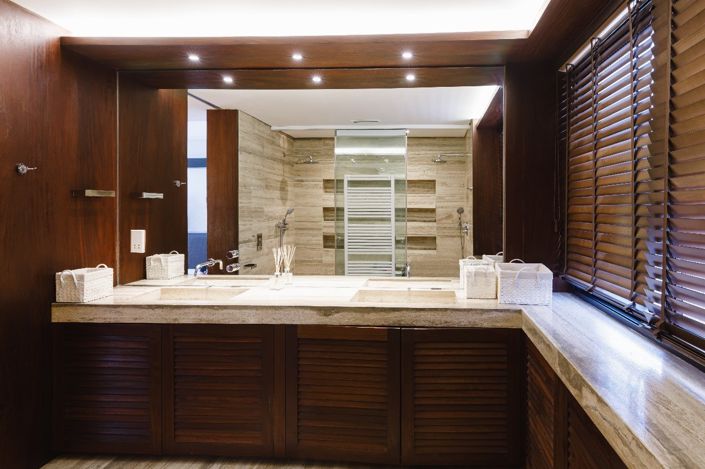 Image No.21-8 Bed House for sale