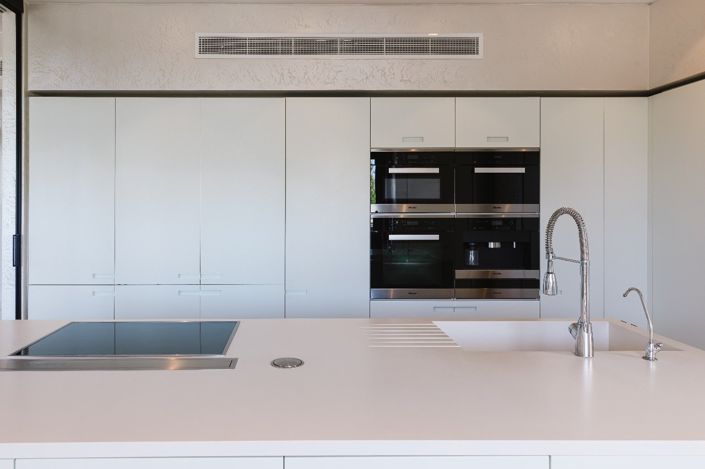 Image No.5-8 Bed House for sale