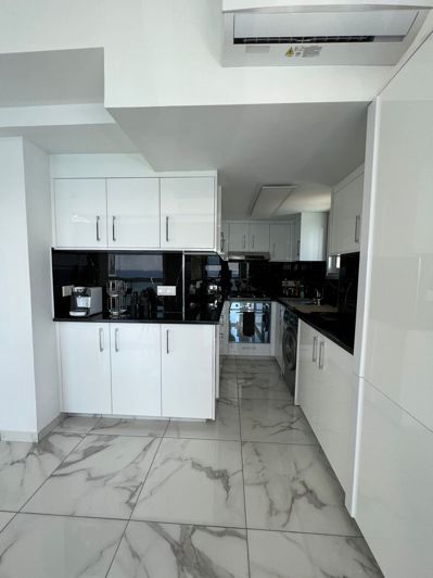 Image No.12-3 Bed Apartment for sale