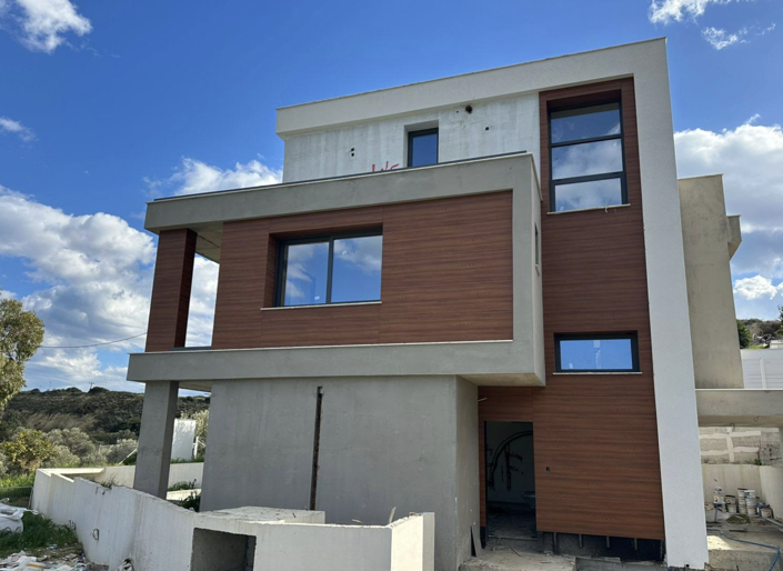 Image No.11-4 Bed House for sale