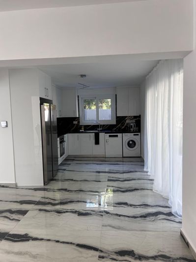 Image No.15-Maison de 4 chambres à vendre à Parekklisia