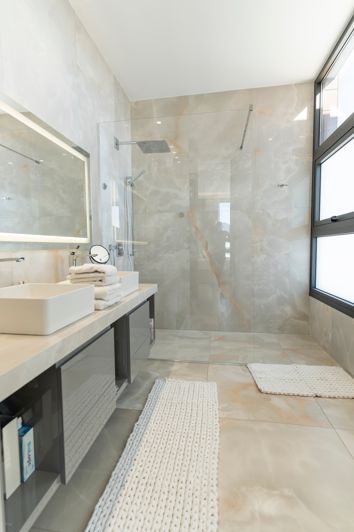 Image No.10-6 Bed House for sale