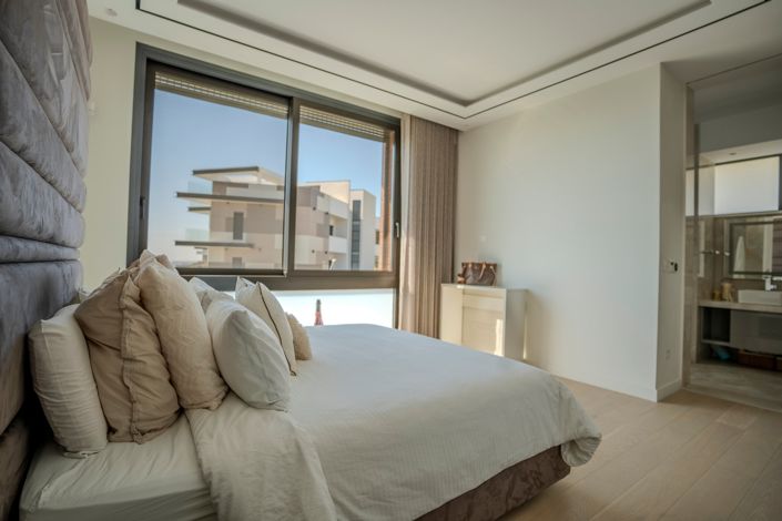 Image No.19-6 Bed House for sale