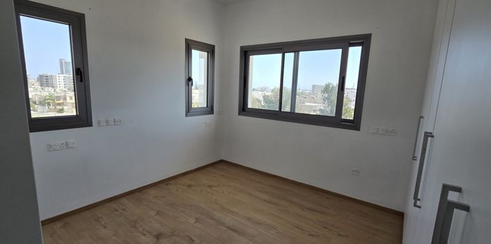 Image No.6-4 Bed Penthouse for sale