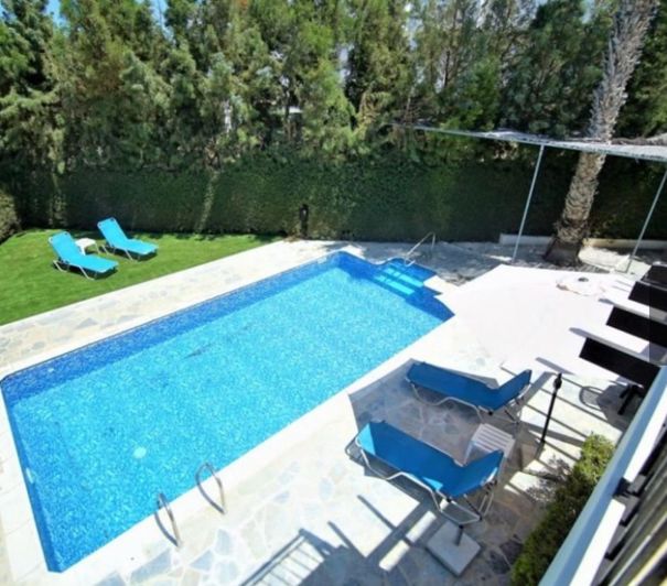 Image No.2-3 Bed Villa for sale