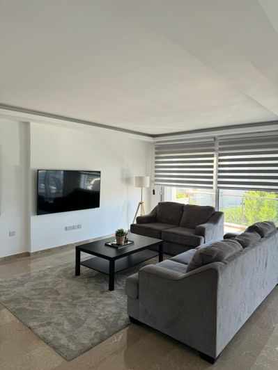 Image No.1-4 Bed Apartment for sale