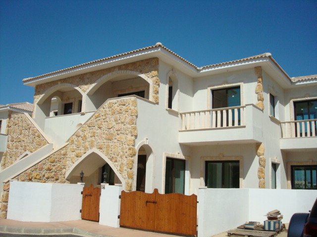 Image No.21-3 Bed House for sale