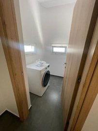 4bd95931-189c-40e3-a379-21d583baa043