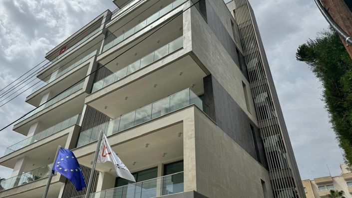 Image No.8-2 Bed Apartment for sale