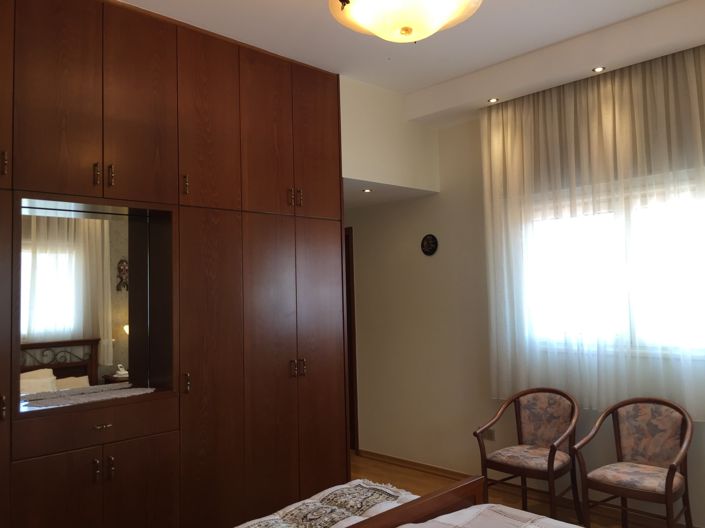 Image No.28-4 Bed House for sale