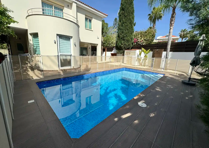 Image No.1-5 Bed Villa for sale