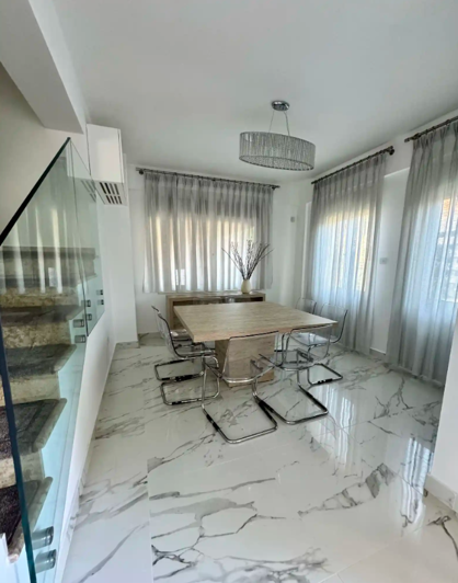 Image No.7-5 Bed Villa for sale