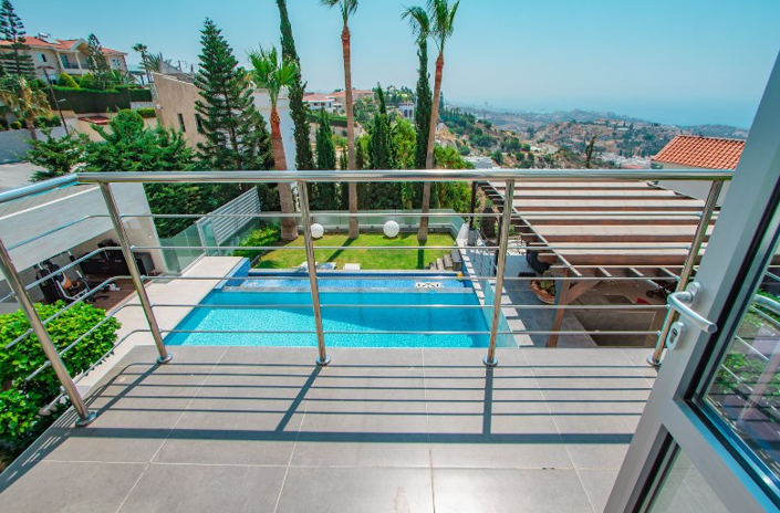 Image No.3-5 Bed House for sale