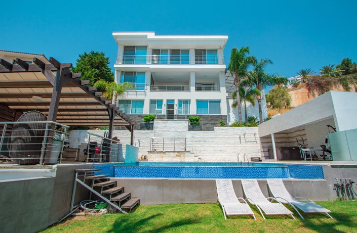 Image No.5-5 Bed House for sale