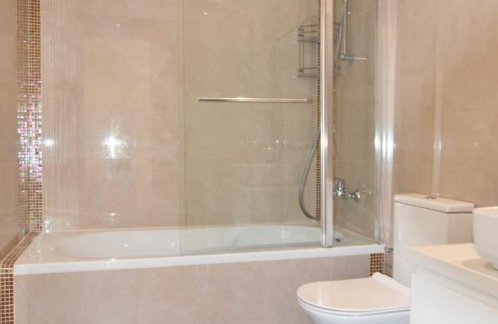 Image No.10-3 Bed House for sale