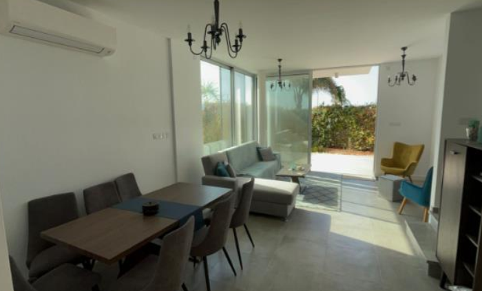 Image No.5-Maison de 3 chambres à vendre à Peyia