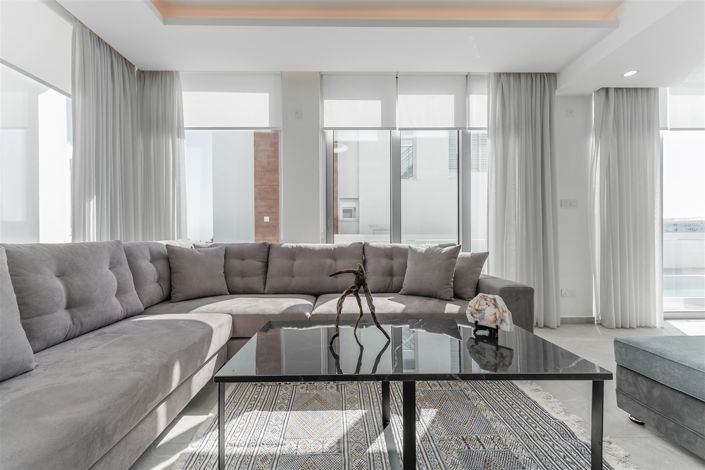 Image No.11-4 Bed Villa for sale