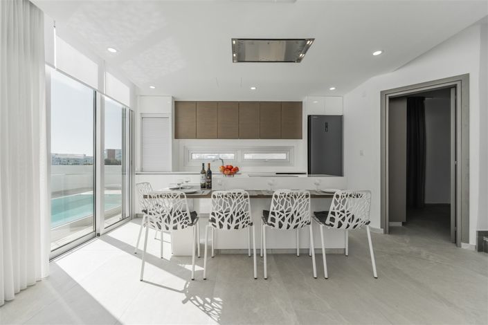 Image No.12-4 Bed Villa for sale