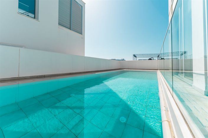 Image No.20-4 Bed Villa for sale